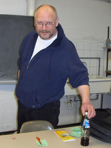 mn_71_Trinken_ist_auch_im_Reparaturkurs_wichtig-500